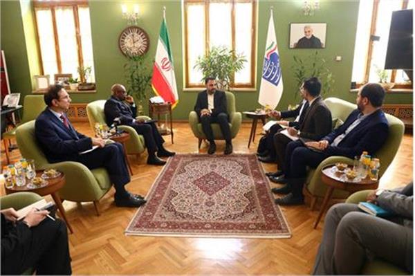 وزیر ارتباطات با دبیرکل کشورهای عضو گروه D8 دیدار کرد
