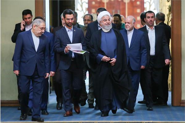 امروز روستایی ما با استفاده از اینترنت گردشگر اروپایی را به خانه روستایی خود دعوت می‌کند/ اگر بدانیم با ملاقاتی منافع ملی تامین و کشور آبادتر می شود، دریغ نخواهیم کرد