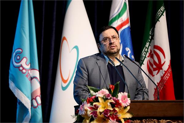 فیروز آبادی درآیین انتخاب وبسری و فیلم کوتاه جشنواره کودکآنلاین: سرآمد منطقه در کسب و کارهای دیجیتال هستیم/ سعی می کنیم تا در شورای عالی فضای مجازی شرایط را برای کسب و کارهای نوپا فراهم کنیم