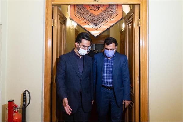 زارع پور: طعم شیرین فناوری باید در زندگی مردم چشیده شود / آذری جهرمی: ما هیچ زمانی از کار برای مردم خسته نمی شویم
