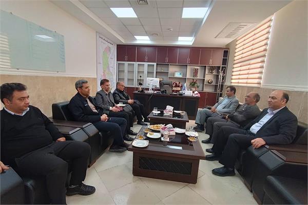 دیدار مدیر و کارکنان شرکت ارتباطات زیرساخت با سرپرست جدید اداره کل ارتباطات و فناوری اطلاعات