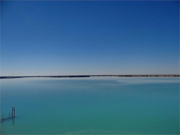 چاه نیمه