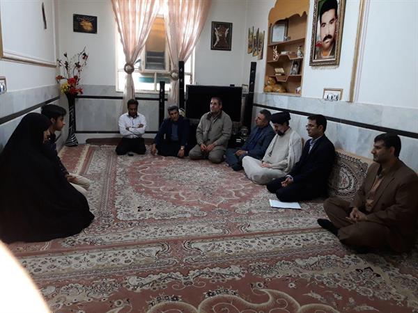 دیدار با خانواده معظم شهیدان اداره پست بمناسبت روز شهدا