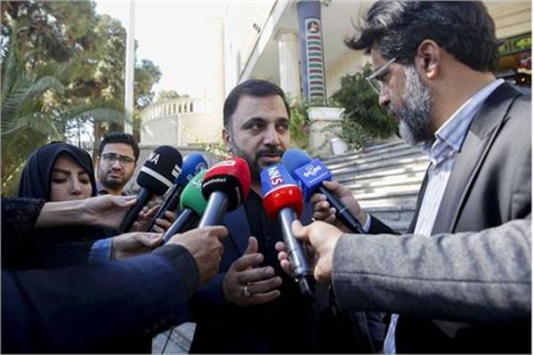 در عین حمایت، در مقابل هر سکو و پلتفرمی که حقوق مردم را نقض کند کوتاه نمی‌آییم